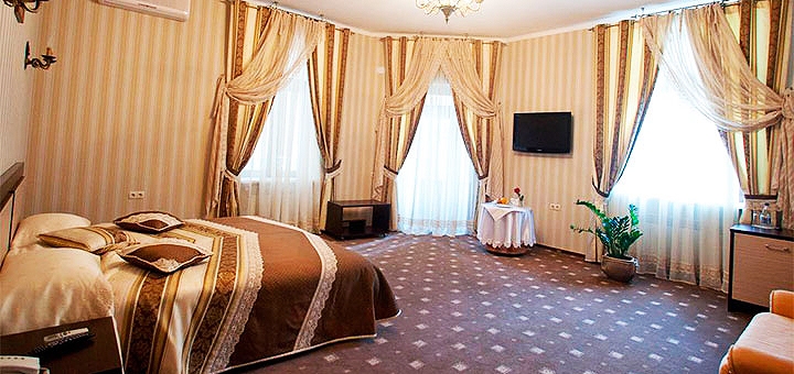 Standard room at the Cleopatra Hotel in Kamenets-Podilskyi. Book cheap