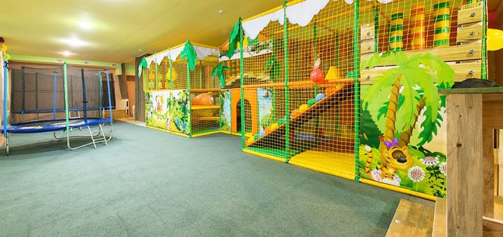 Discounts for holidays in the green villa complex near kiev13