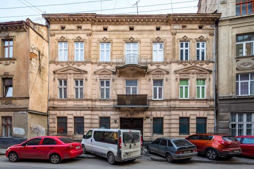 Rent of 3-room apartments in the center of lviv