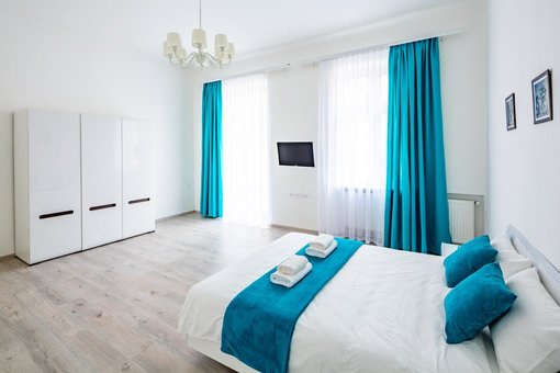 Discounts for renting 3-room apartments in the center of lviv