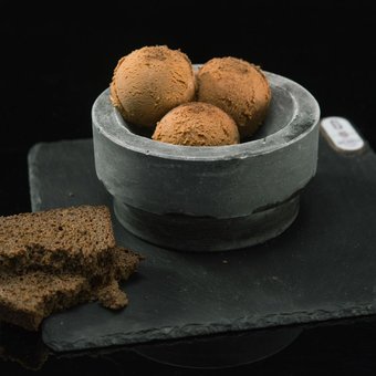 Ice cream with a discount at the gelarty restaurant in kiev