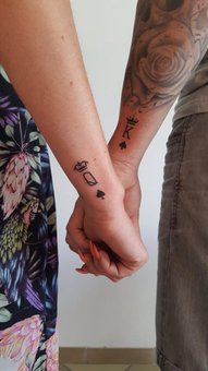 Tattoo on hands in the Polaris beauty salon in Nikolaev. Do it with a discount.