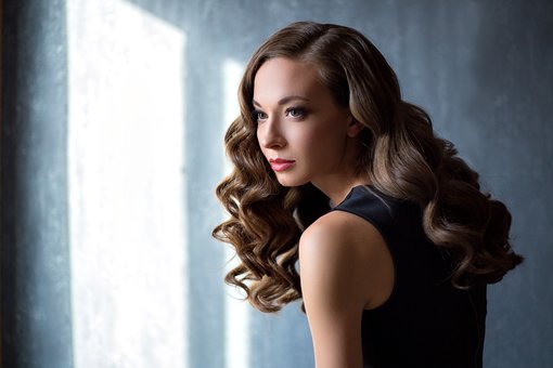 Hair styling and make-up in the salon «NStudio» Nikolaev. Sign up for a styling with a discount