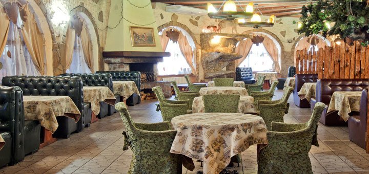 Ресторан в готелі «мисливський двір». забронювати номер в готелі зі знижкою. готелі в києві за низькою ціною.