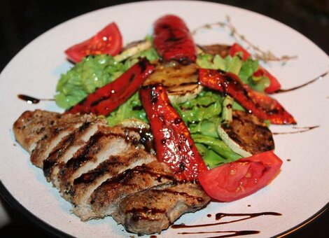 "red lamp" акції в барі