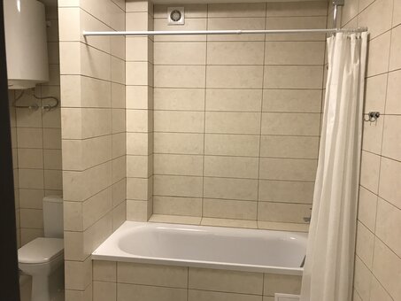 Ванная в номерах люкс и полулюкс отеля «Неополіс» в Поляне Закарпатской области. Бронируйте по скидке.