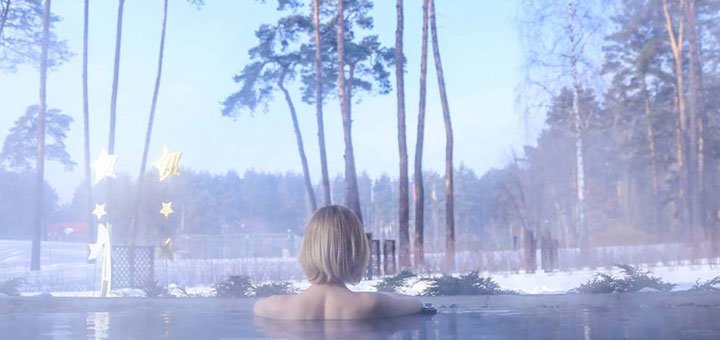 Бассейн в "Grand Admiral Resort & SPA". Забронировать номер в отеле со скидкой.Отдых под Киевом.