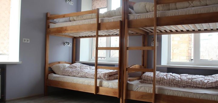 Номер в хостеле «Light Life Hostel» в Киеве. Забронировать номер со скидкой. Недорогой хостел в центре Киева.