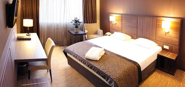 Room at the President Hotel in Kiev. Book a room at the President Hotel at a discount. Hotels in the center of Kiev.