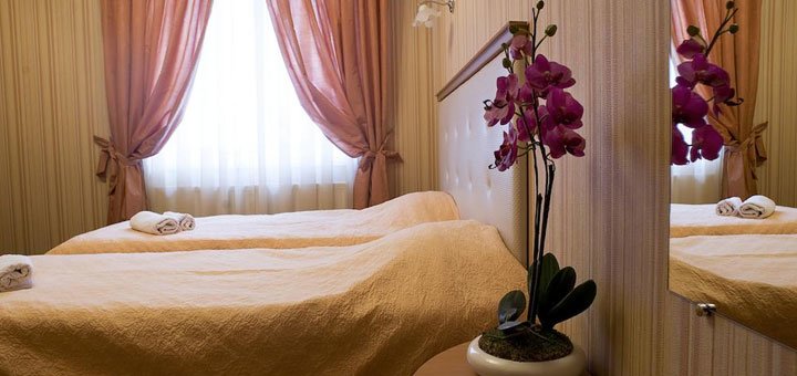 Room at the Siesta Hotel. Hotel "Siesta" near Kiev. book a room at a discount. Cheap hotels near Kiev.