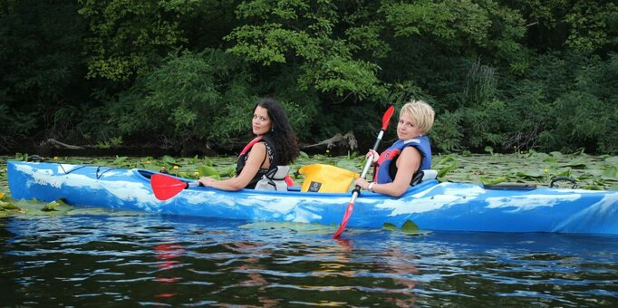 Discounts and promotions for kayak rentals. Sign up for promotions9