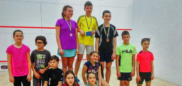 Турнир в сквош клубе "Хелс и Ракетс" в Днепре. Заказать по акции