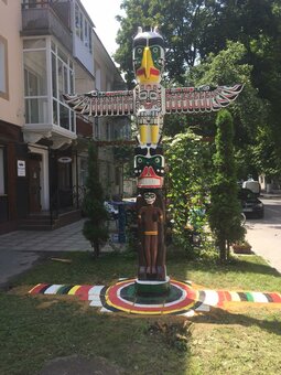 Troє v kanoye (rock-shaman-sandwich bar) reviews