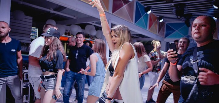 Акции ночной клуб «Underhill beach club» 