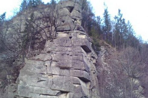 «скала кам'яна багачка»