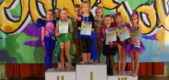 Ученики «Lysokon Dance Studio» в Киеве. Записаться в школу танцев по скидке.