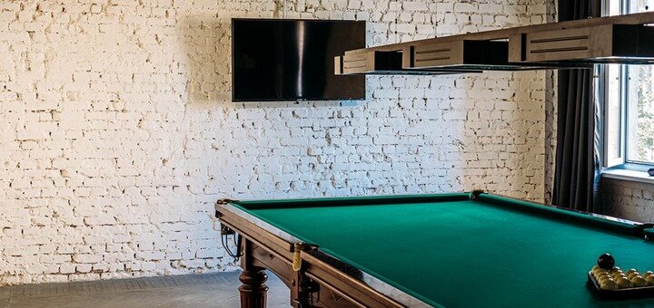 Игра в бильярд и плейстейшн в Lounge club «Persona» в Одессе. Забронировать со скидкой.