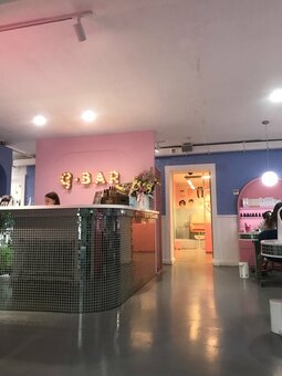 Салон красоты G.Bar  в Киеве. Оплачивайте услуги по акции.