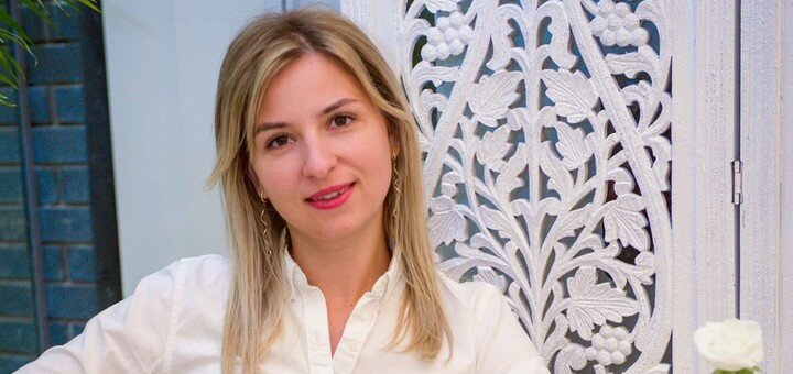 Psychoanalyst and psychologist Julia Fedoseeva in Kiev. Sign up for a discount.