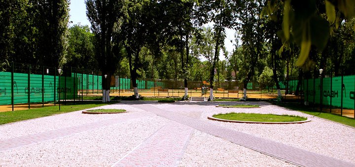 Территория теннисного клуба «Central Park»