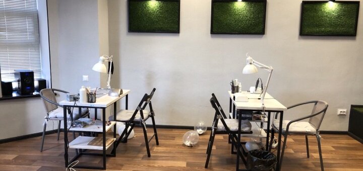 Discounts from The nail bar manicure studio