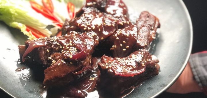 Discount on the menu of cuisine in the Cha Cha restaurant