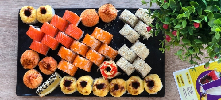 Sets in the Sushi Wok sushi bar. Order at a discount