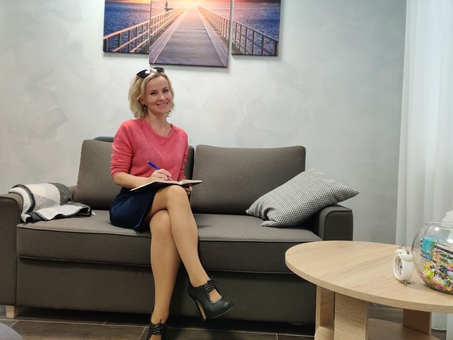 Child psychologist Anna Grishchenko in Irpen. Order services for the promotion.