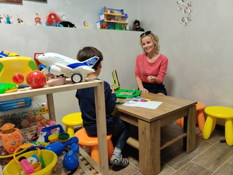 Child psychologist Anna Grishchenko in Irpen. Order services with a discount.