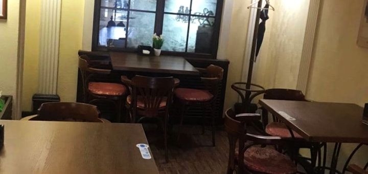 Discount on the cuisine menu in the boulevard cafe