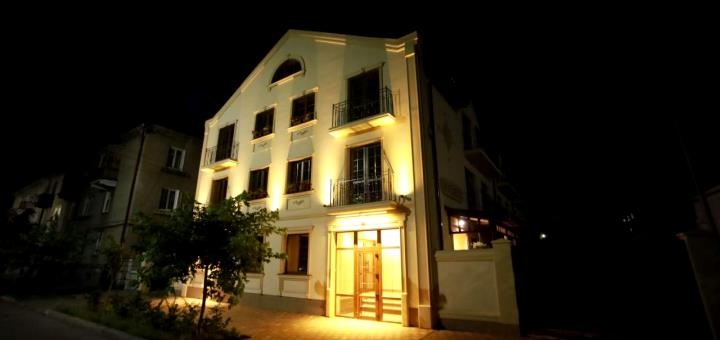 Season Hotel in Berdyansk 2