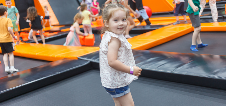 Children's entertainment park Fly Kids on Zdolbunovskaya. Visit for promotion 54