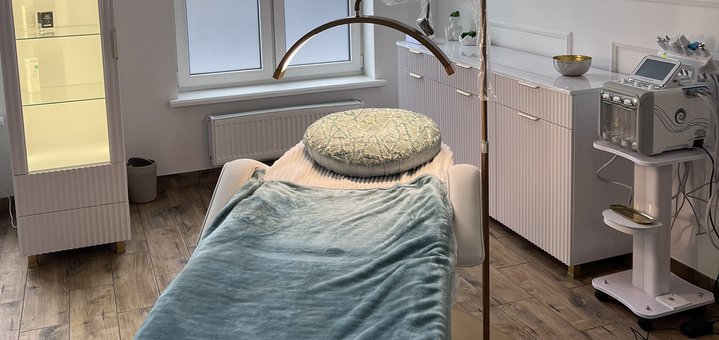 Студия красоты Сhristina center cosmetology. Посещайте по акции 1