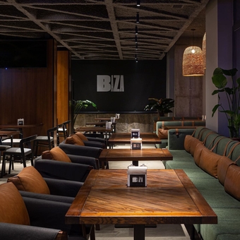 Готель Baza Hotel 7