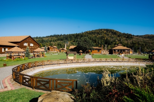 Отель TAOR Karpaty Resort & Spa в Сходнице. Посещайте по акции 57