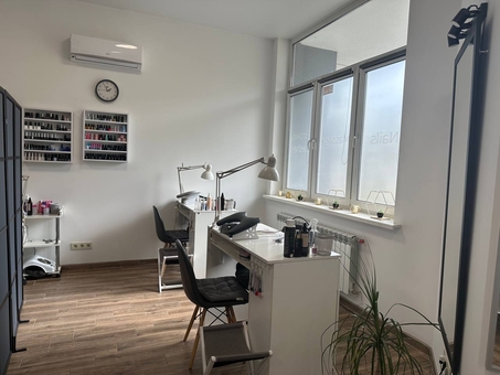 Vixi Studio Beauty Salon. Get special deals on 31