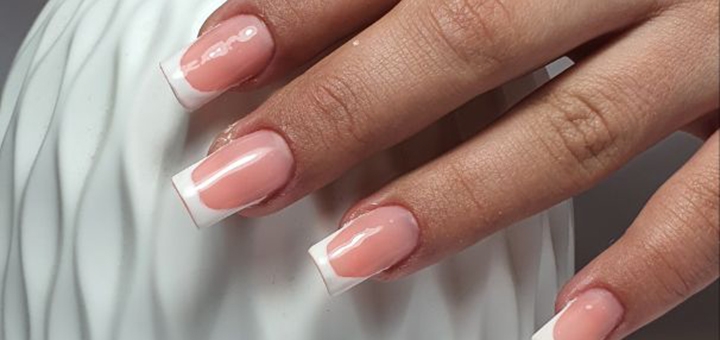 Майстер манікюру Олена. Відвідуйте по акції 2