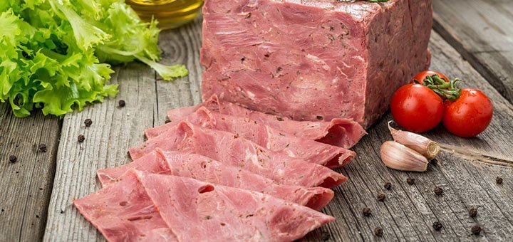 Meat dishes at the Terra Mare trattoria in Vinnitsa. Order Italian cuisine for a special offer.