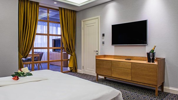 Hotel room "Khreshchatyk". Book a room at a discount