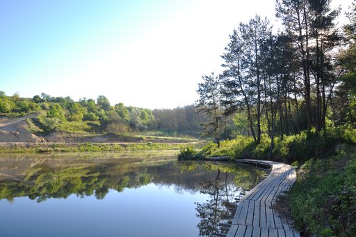 Рибалка на хижака на базі відпочинку «Fishing&Park» на Росі. Бронюйте будиночки по акції.