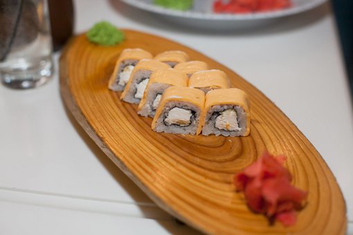 Japanese cuisine restaurant &quot;yakitoria&quot;. discounts on all menus