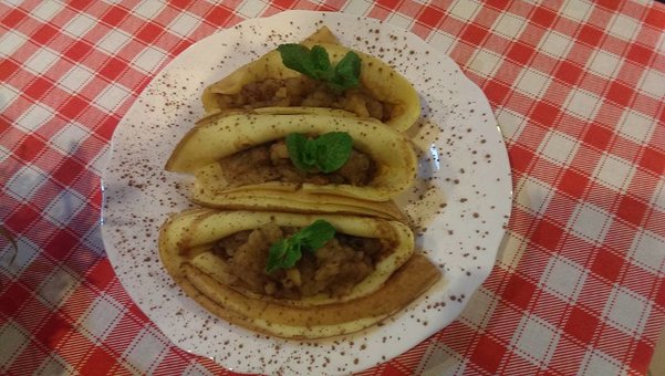 American dishes from the pizzeria "Home pizzeria" in Kiev. Order with a discount