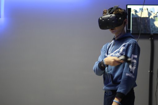 Virtual reality games in the Mir VR club in Odessa. Come at a discount.