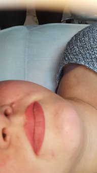 Татуаж губ у студії Наталії Дятко у Кривому Розі. Записуйтесь за знижкою.
