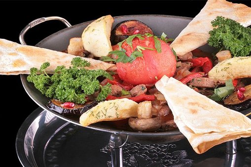 Restaurant of Georgian cuisine «Sukhumi» in Odessa. Book a banquet at a discount.