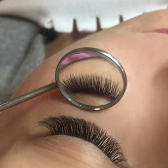 Наращивание ресниц в центре красоты «House of beauty» в Харькове. Записывайтесь на процедуру по акции.