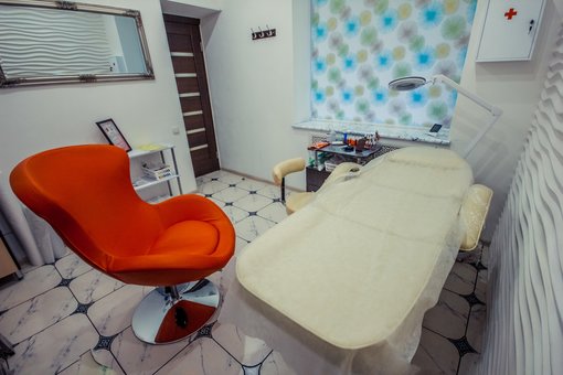 Piercing at the Art 79 tattoo studio in Kiev. Sign up for a discount