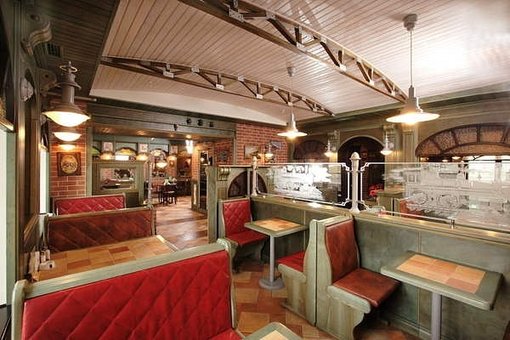 Интерьер ресторана «Diner» в Киеве. Заказать столик со скидкой