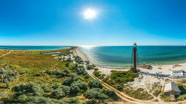 Приглашаем на пляжный отдых на самый большой остров Украины - Джарылгач со скидкой 30%