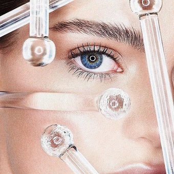 Caring for the skin around the eyes